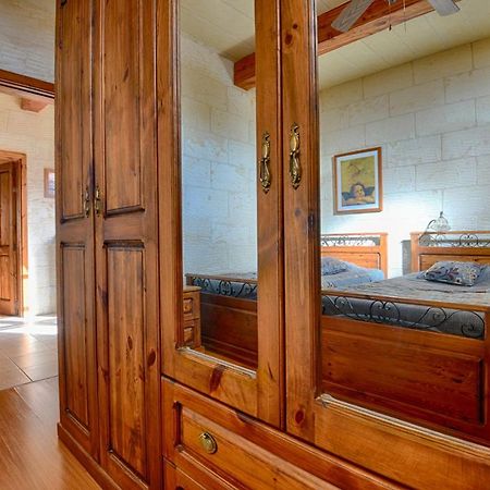 Il-Misrah Farmhouse Santu Pietru Esterno foto