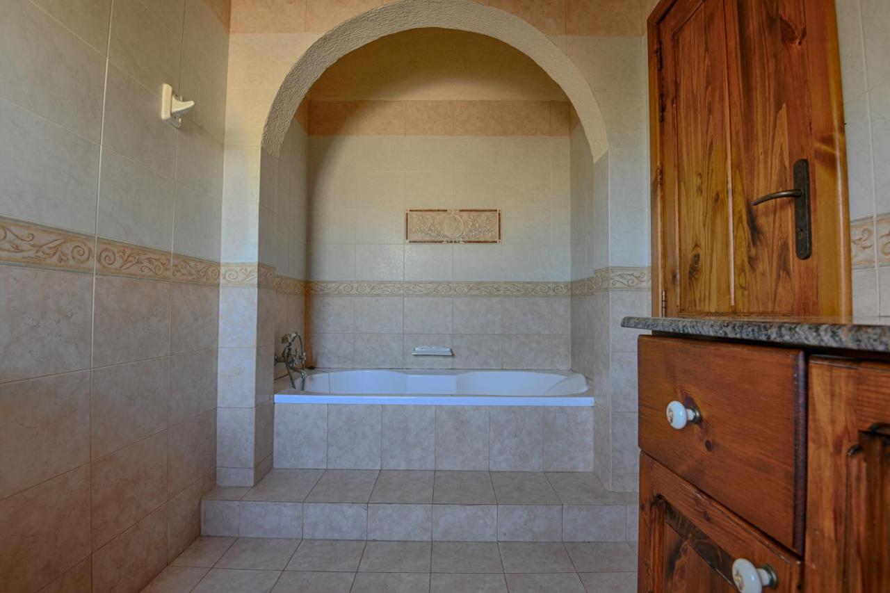 Il-Misrah Farmhouse Santu Pietru Esterno foto
